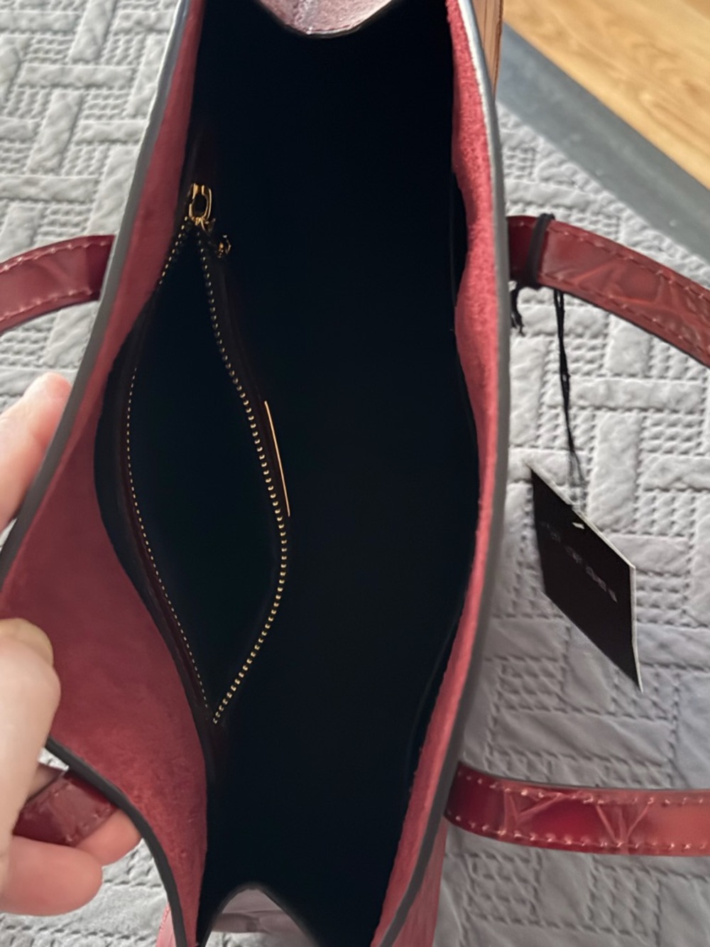 Brand new”Claudia Firenze”ITALY(genuine leather) purse.Size-W-13,5”x13,5inc.💝 - Picture 8 of 10